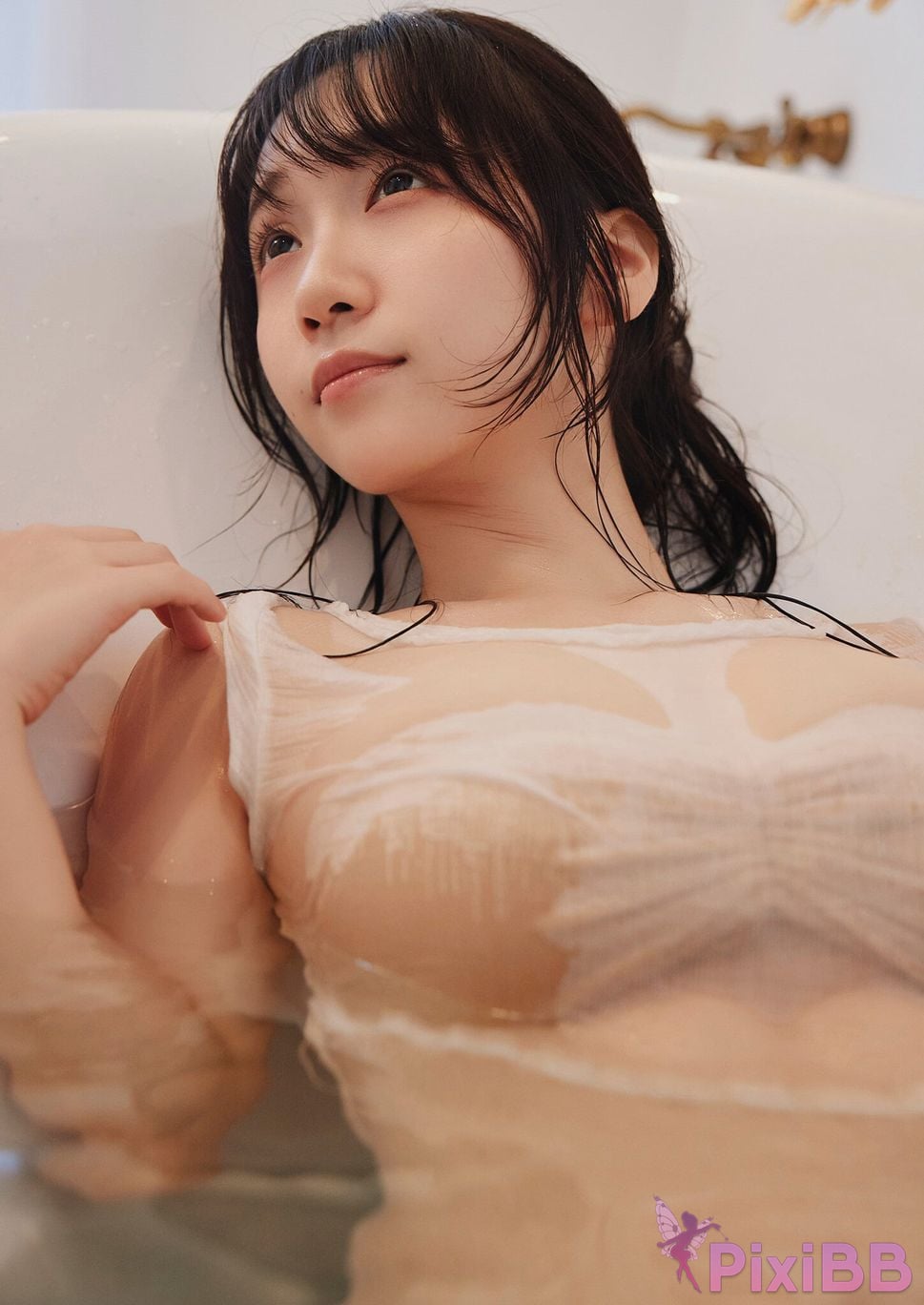 Japanese Idol Moe Iori Wind waiting time PixiBB.COM 058
