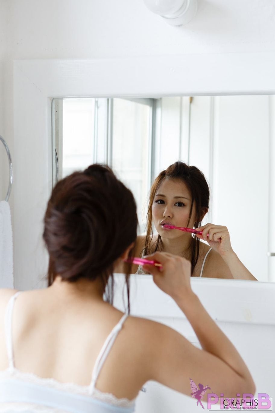 Japanese Idol Beni Itoh yi dong hong Graphis First Gravure PixiBB.COM 073