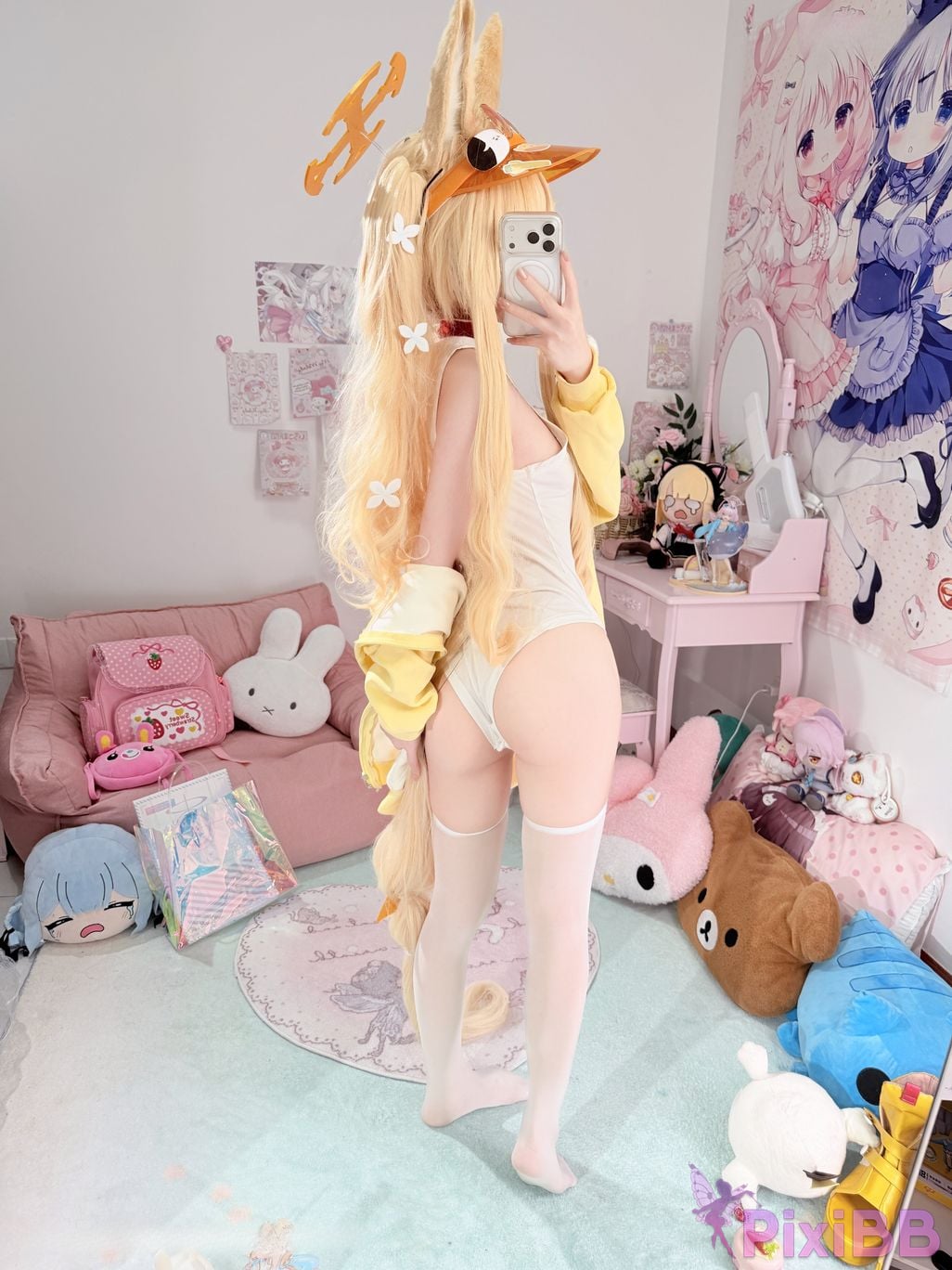 Cosplayer Somezo ran3 Blue Archive Lily Garden Shengya swimsuit PixiBB.COM 041