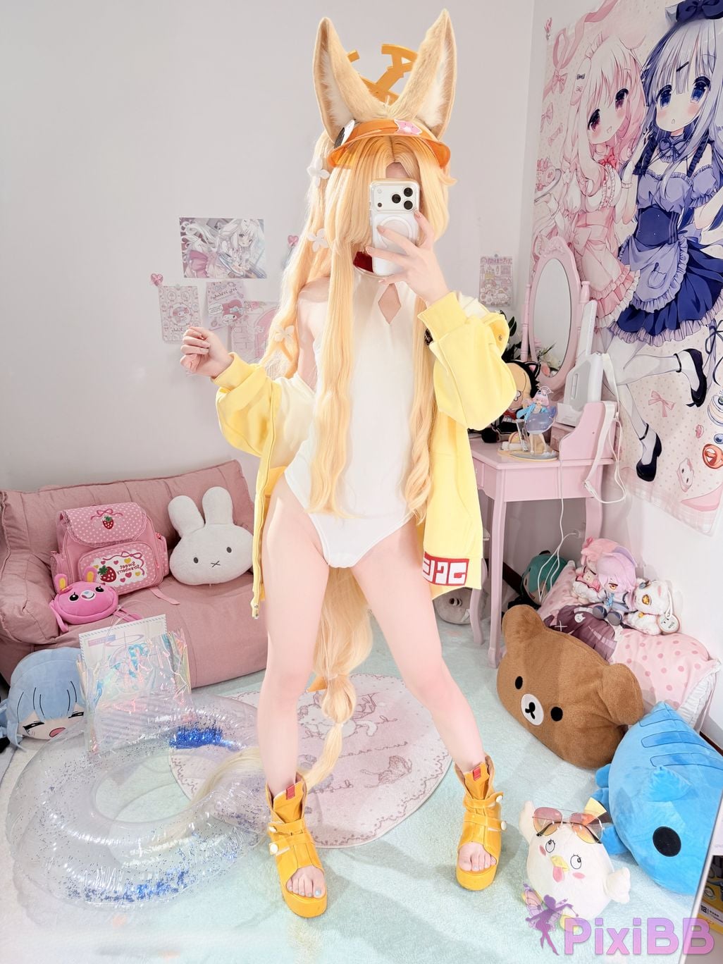 Cosplayer Somezo ran3 Blue Archive Lily Garden Shengya swimsuit PixiBB.COM 056