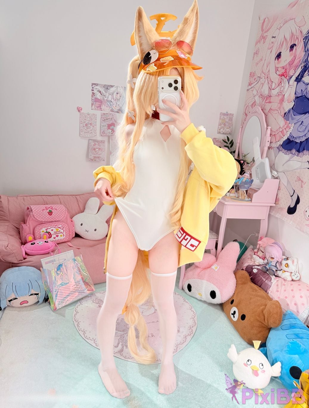 Cosplayer Somezo ran3 Blue Archive Lily Garden Shengya swimsuit PixiBB.COM 072