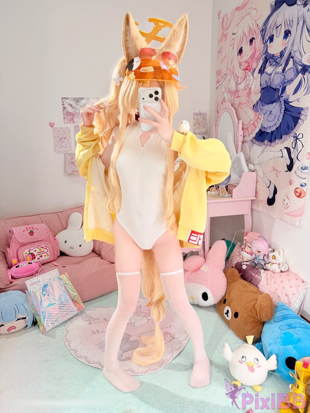 Cosplayer Somezo ran3 Blue Archive Lily Garden Shengya swimsuit PixiBB.COM 074
