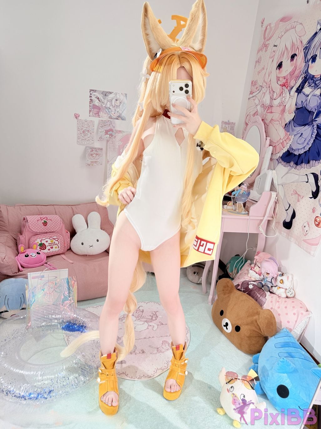 Cosplayer Somezo ran3 Blue Archive Lily Garden Shengya swimsuit PixiBB.COM 088