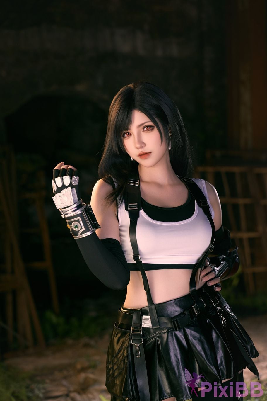 Cosplayer Axun kaOri final fantasy Tifa PixiBB.COM 001