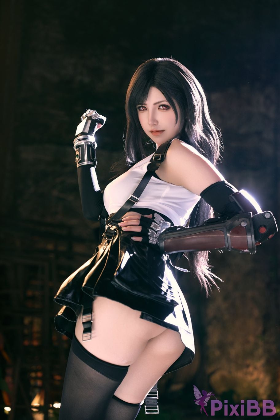 Cosplayer Axun kaOri final fantasy Tifa PixiBB.COM 002