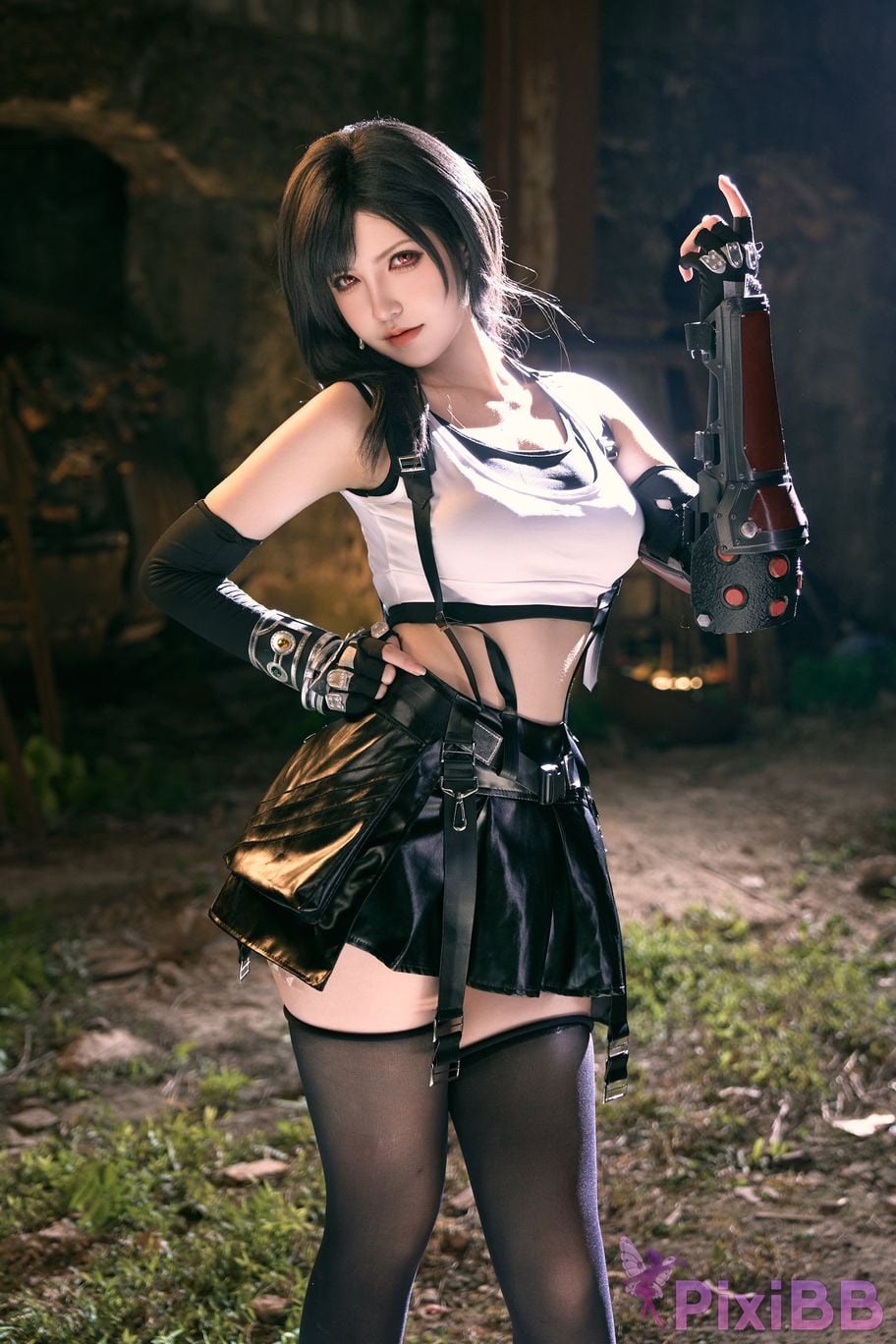 Cosplayer Axun kaOri final fantasy Tifa PixiBB.COM 006