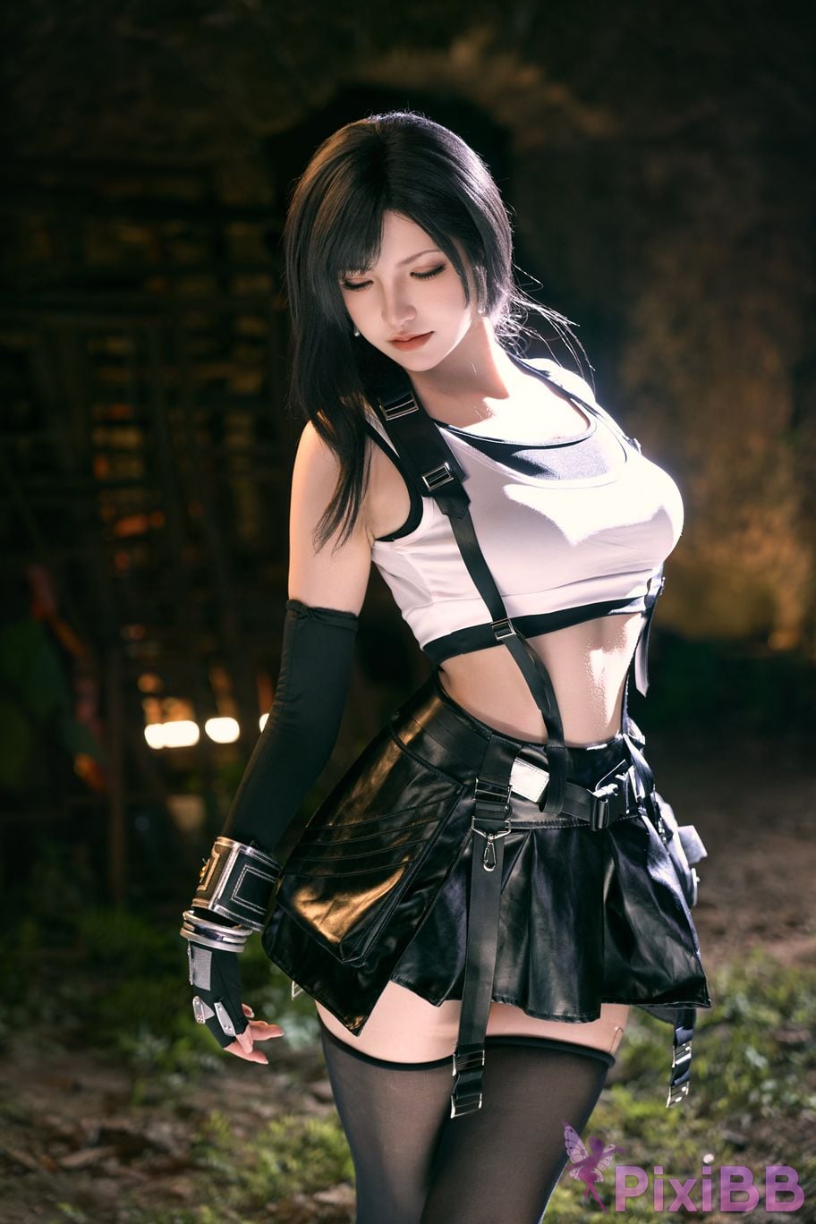 Cosplayer Axun kaOri final fantasy Tifa PixiBB.COM 008