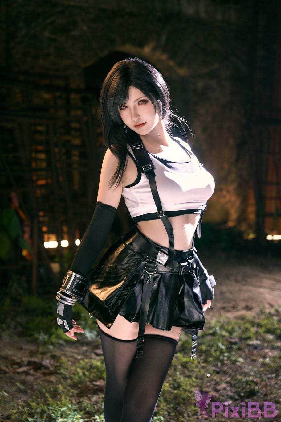 Cosplayer Axun kaOri final fantasy Tifa PixiBB.COM 009