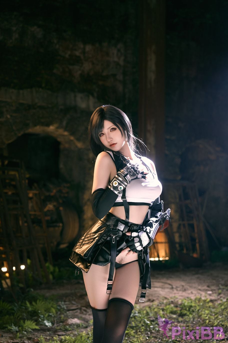 Cosplayer Axun kaOri final fantasy Tifa PixiBB.COM 010