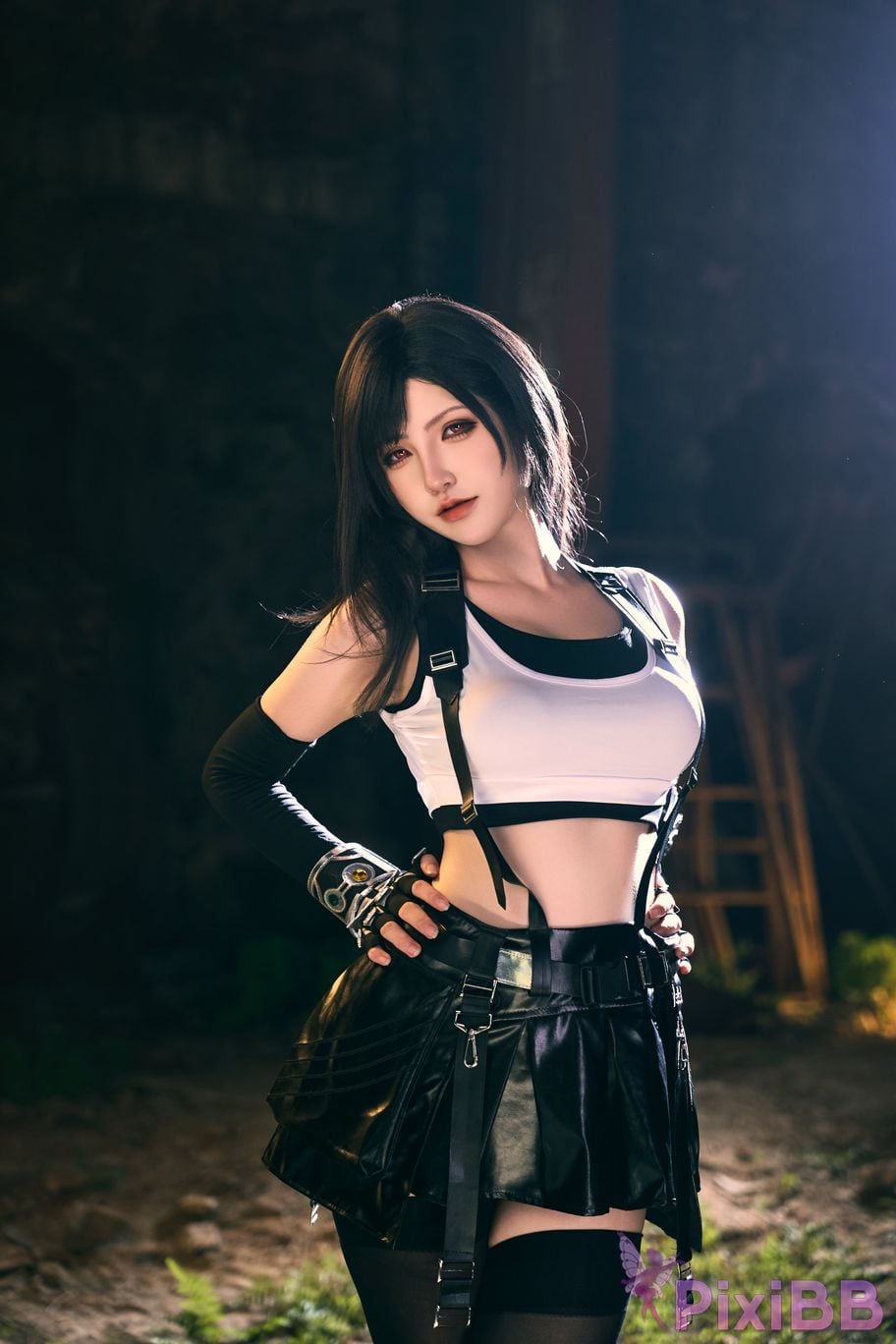 Cosplayer Axun kaOri final fantasy Tifa PixiBB.COM 012