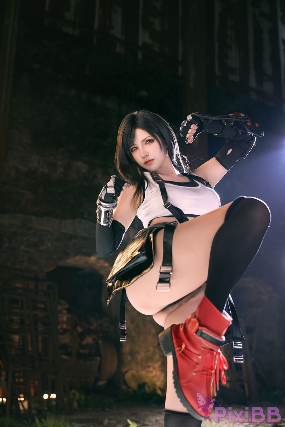 Cosplayer Axun kaOri final fantasy Tifa PixiBB.COM 016