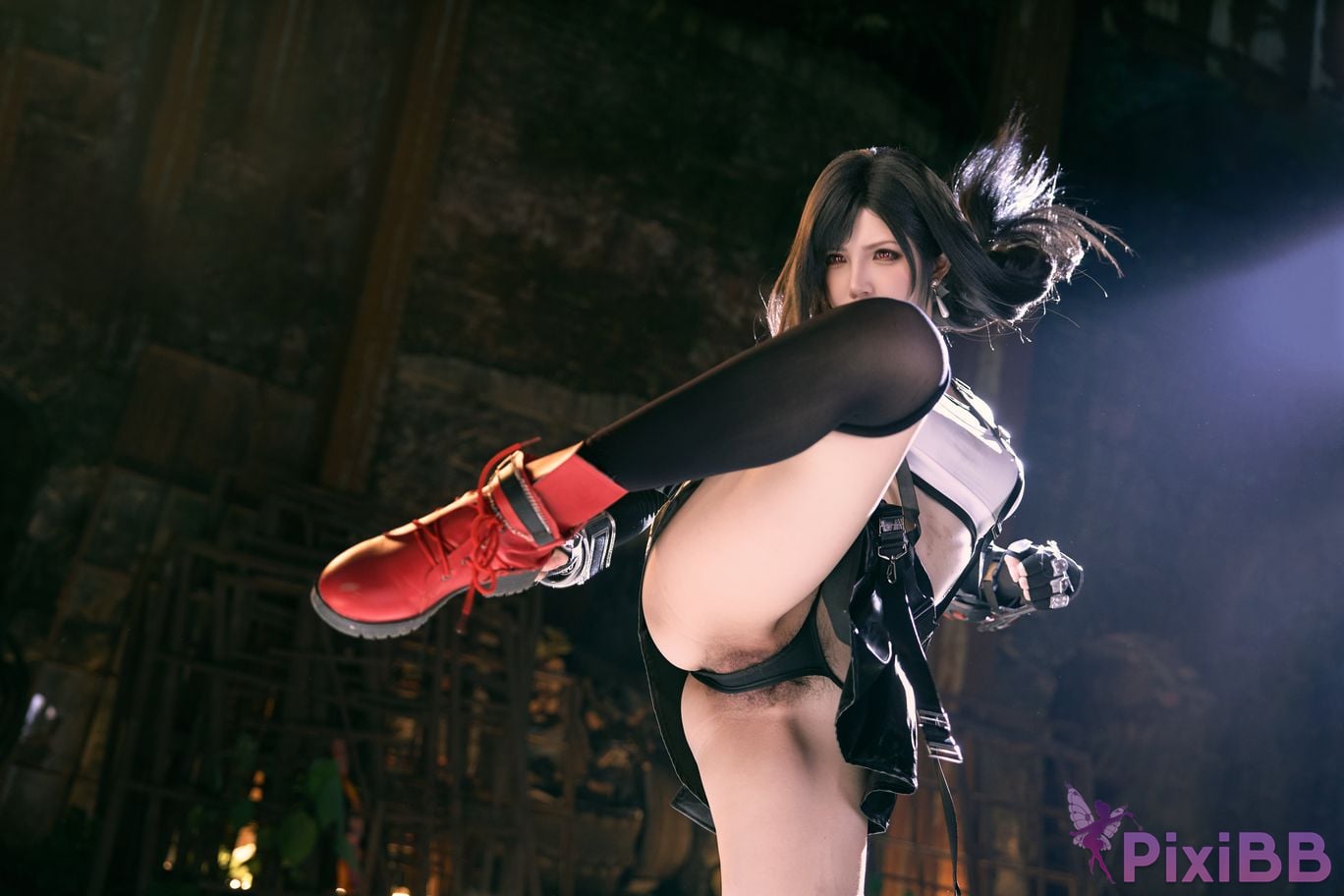 Cosplayer Axun kaOri final fantasy Tifa PixiBB.COM 021