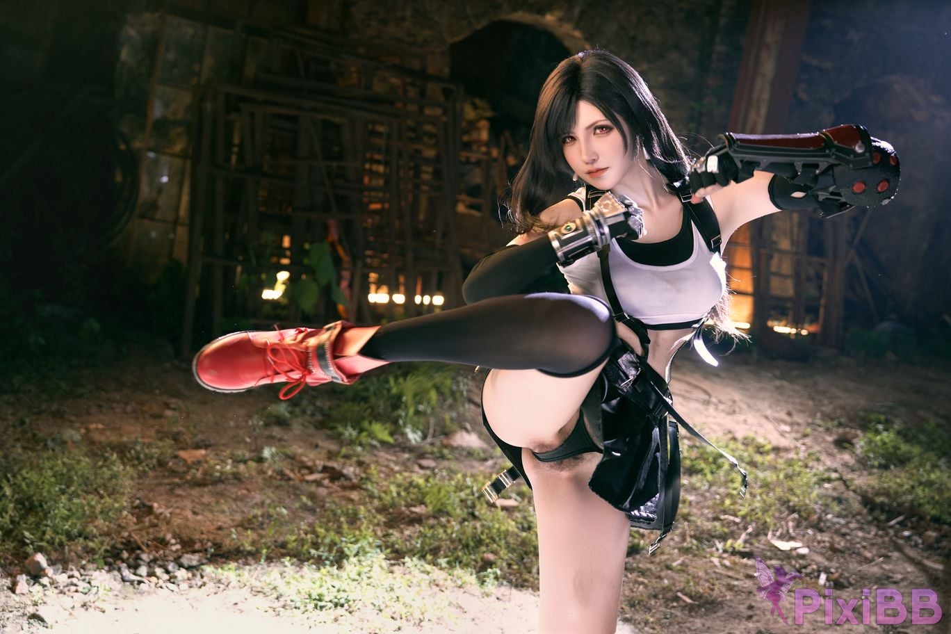 Cosplayer Axun kaOri final fantasy Tifa PixiBB.COM 025