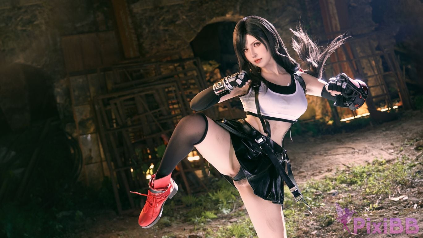 Cosplayer Axun kaOri final fantasy Tifa PixiBB.COM 026