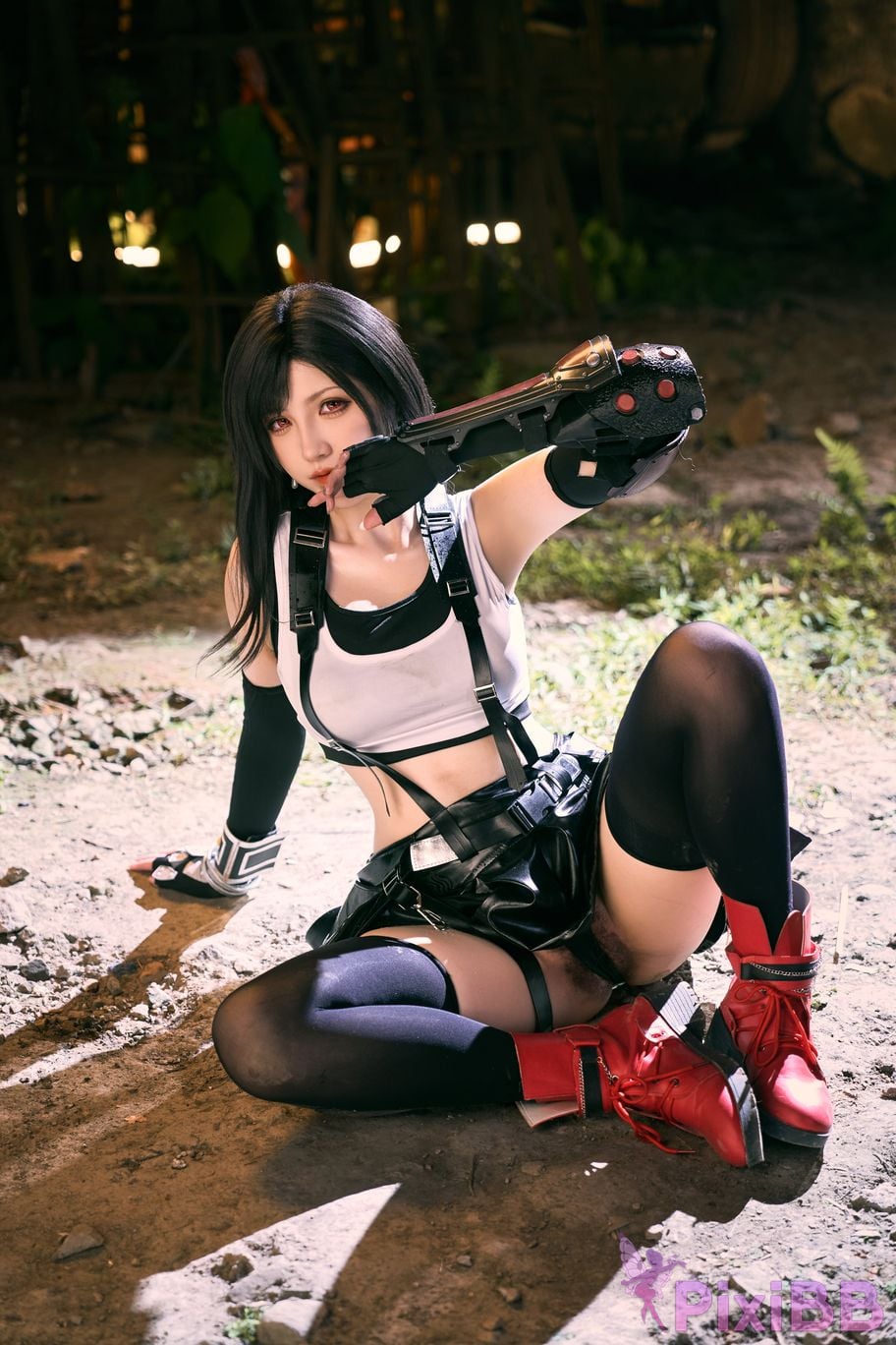Cosplayer Axun kaOri final fantasy Tifa PixiBB.COM 029