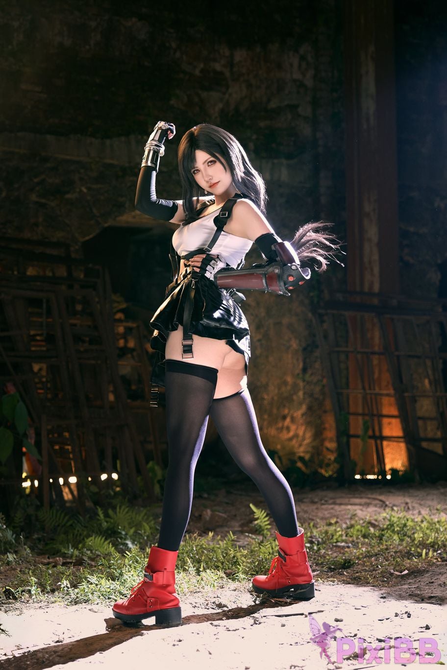 Cosplayer Axun kaOri final fantasy Tifa PixiBB.COM 089