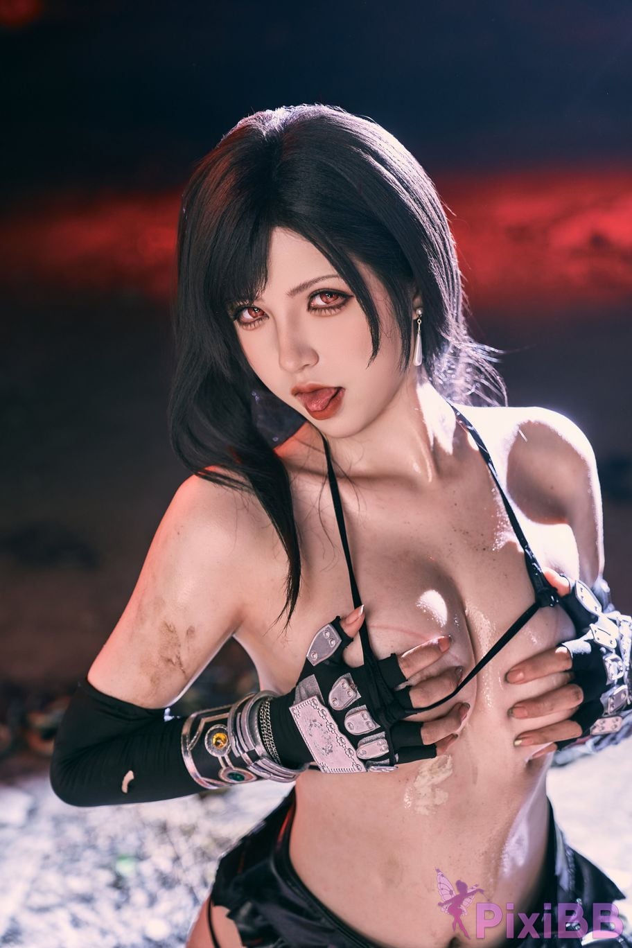 Cosplayer Axun kaOri final fantasy Tifa PixiBB.COM 118