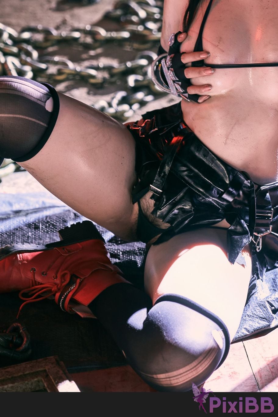 Cosplayer Axun kaOri final fantasy Tifa PixiBB.COM 163