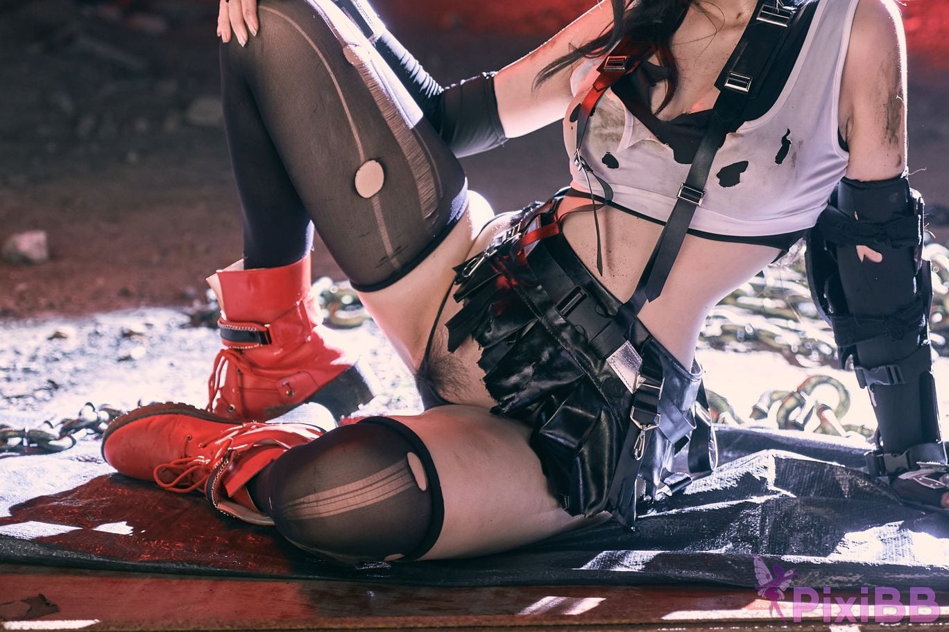 Cosplayer Axun kaOri final fantasy Tifa PixiBB.COM 172
