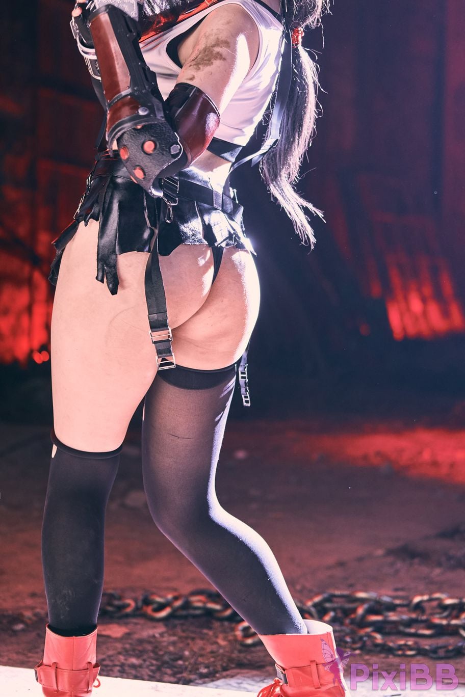 Cosplayer Axun kaOri final fantasy Tifa PixiBB.COM 235