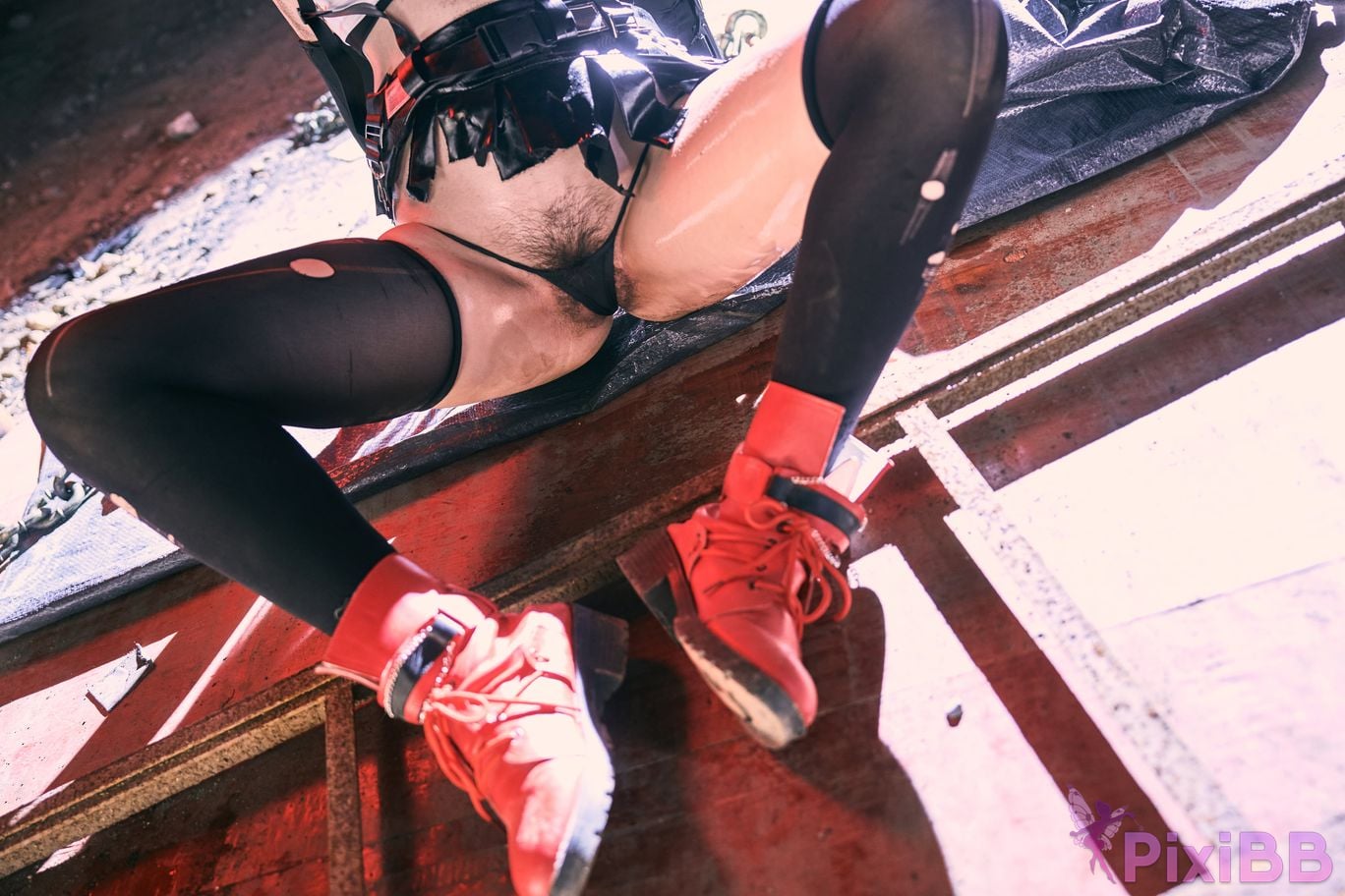 Cosplayer Axun kaOri final fantasy Tifa PixiBB.COM 256