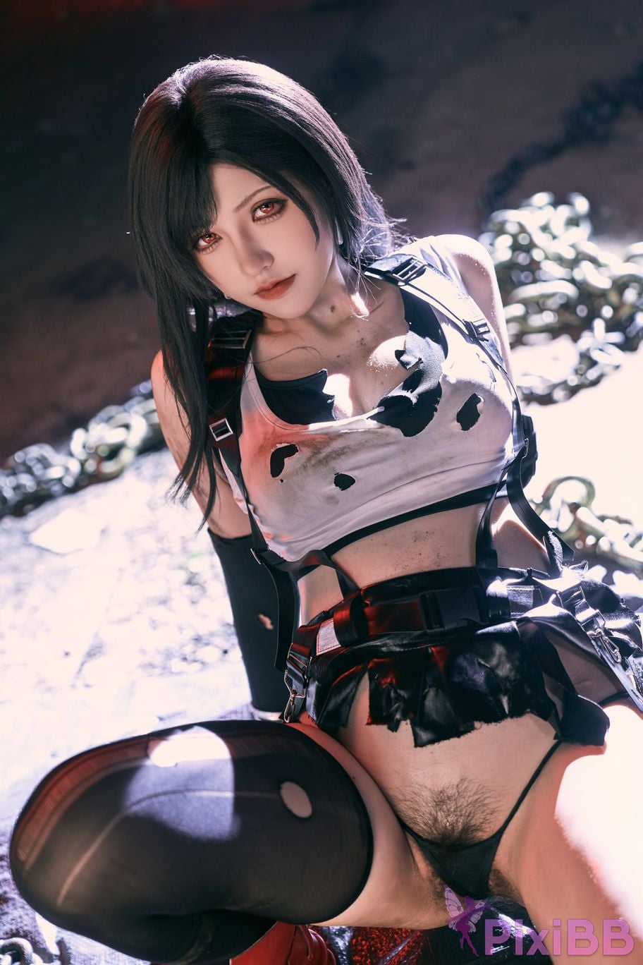 Cosplayer Axun kaOri final fantasy Tifa PixiBB.COM 273