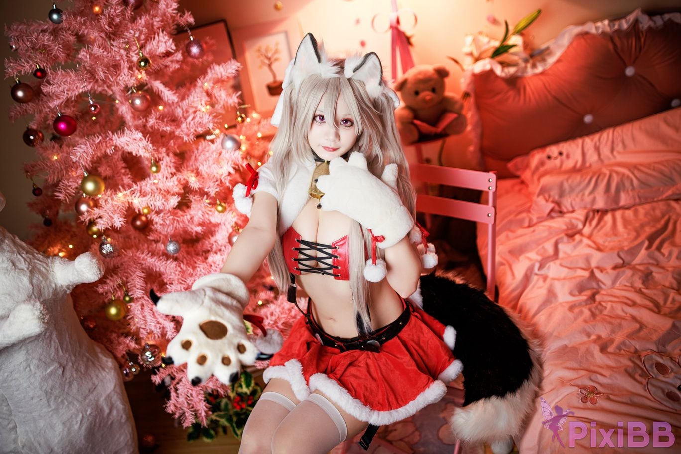 Cosplayer A Xuexue Christmas Eve PixiBB.COM 004