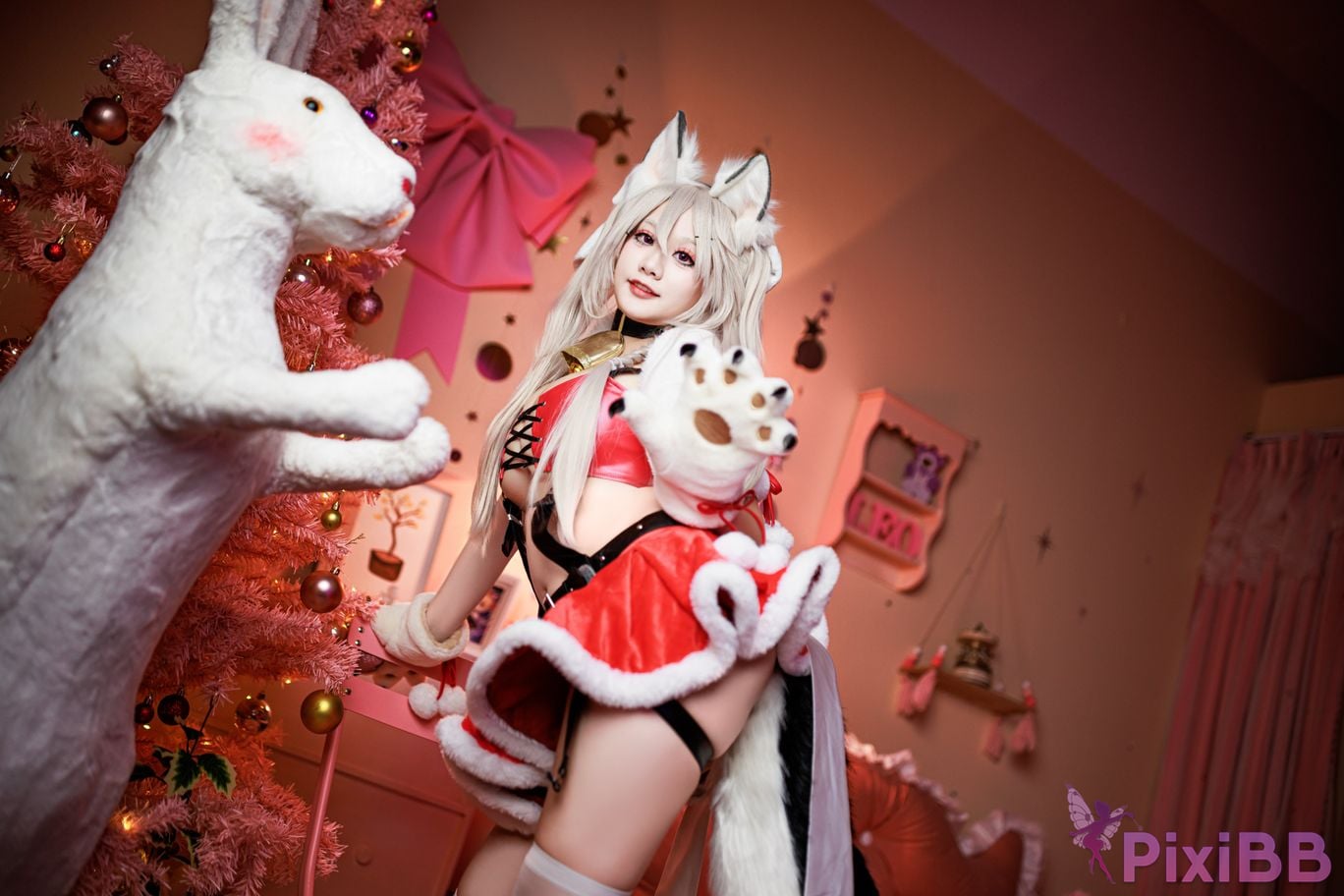 Cosplayer A Xuexue Christmas Eve PixiBB.COM 011