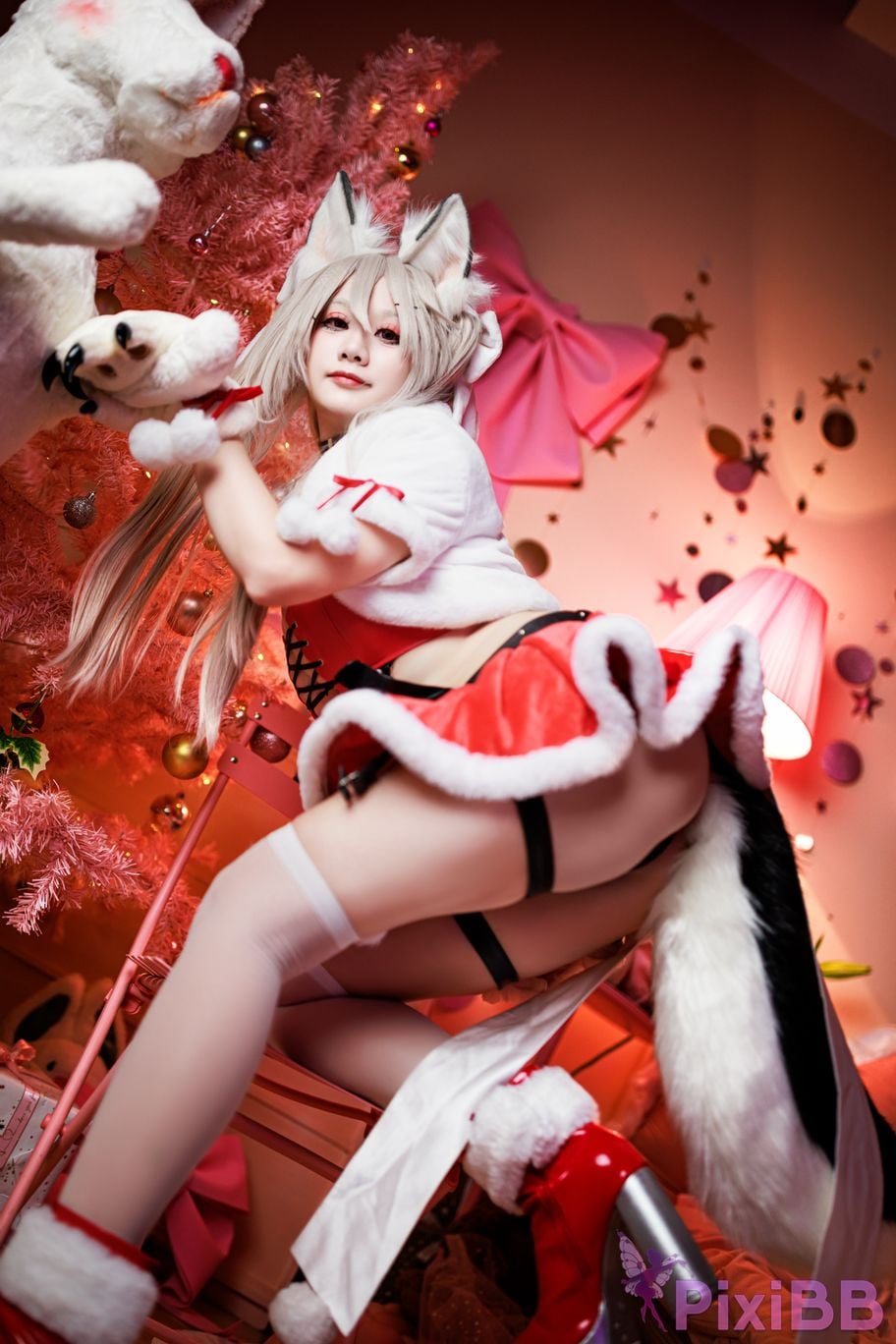 Cosplayer A Xuexue Christmas Eve PixiBB.COM 013