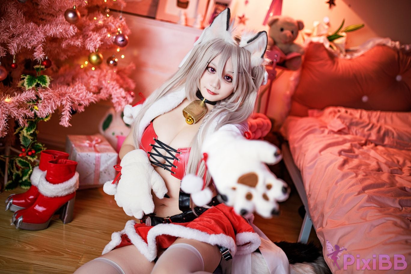 Cosplayer A Xuexue Christmas Eve PixiBB.COM 033
