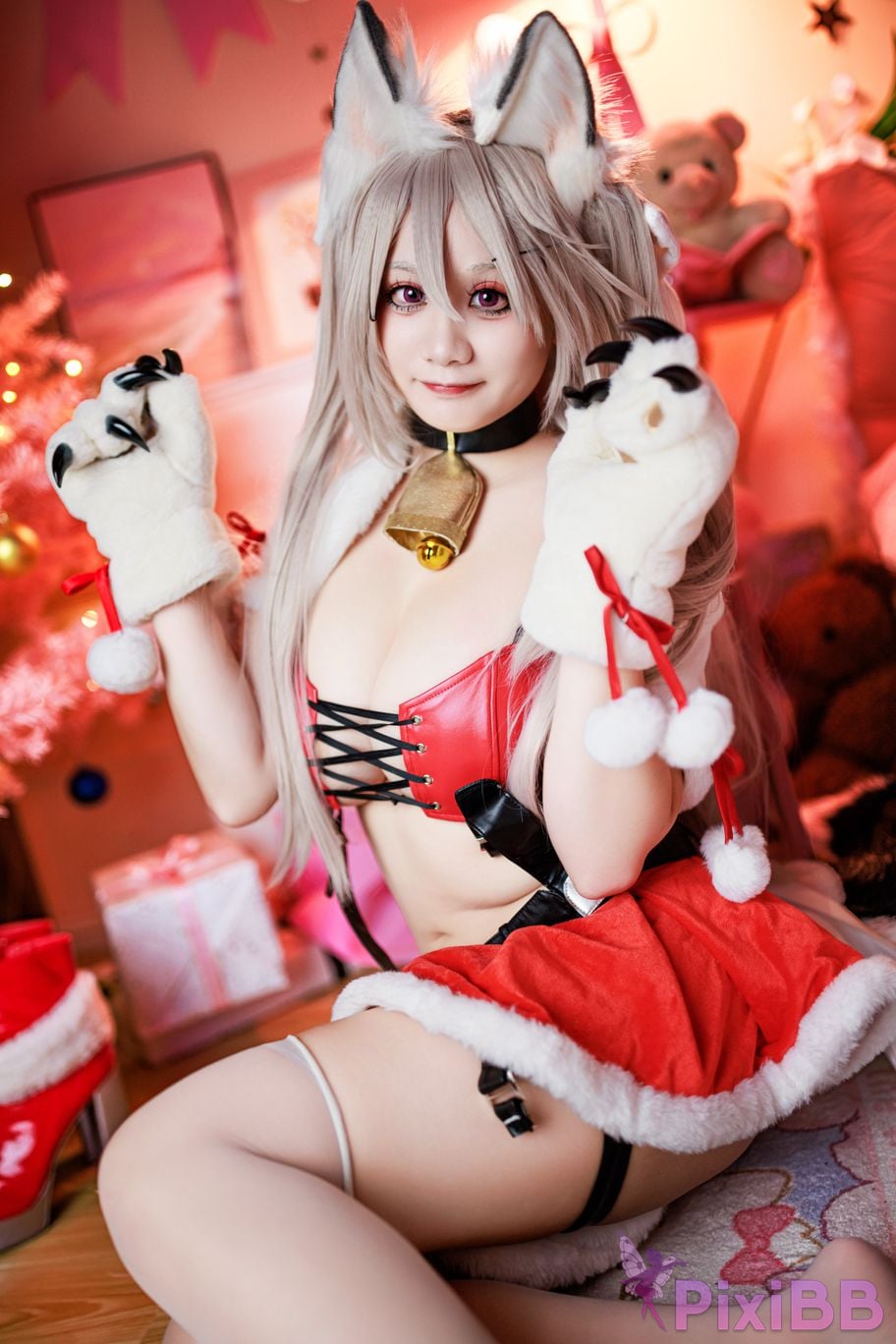 Cosplayer A Xuexue Christmas Eve PixiBB.COM 042