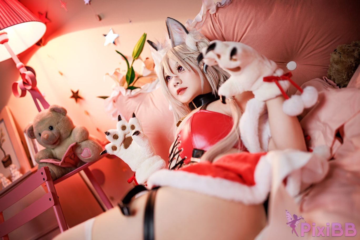 Cosplayer A Xuexue Christmas Eve PixiBB.COM 053