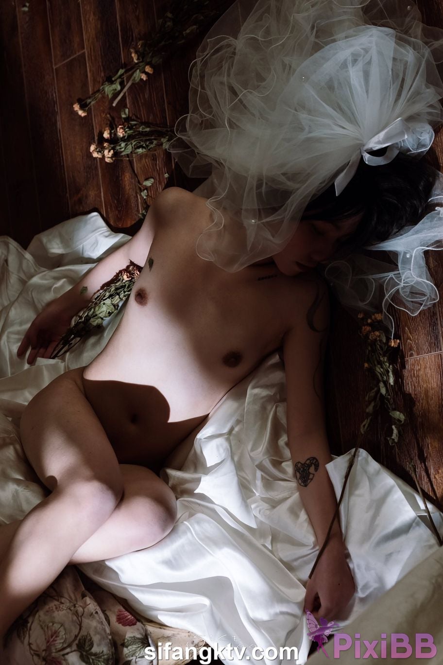 OtherXXX Photographer Lin Xinyue linyipu Gong Yaofei flower sound Ash wait 25 Beautiful private shoot of a top goddess 01 PixiBB.COM 217