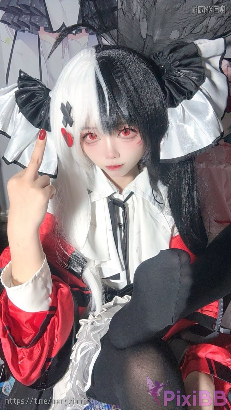 Cosplayer white oak Shirly Requiem PixiBB.COM 009.PNG