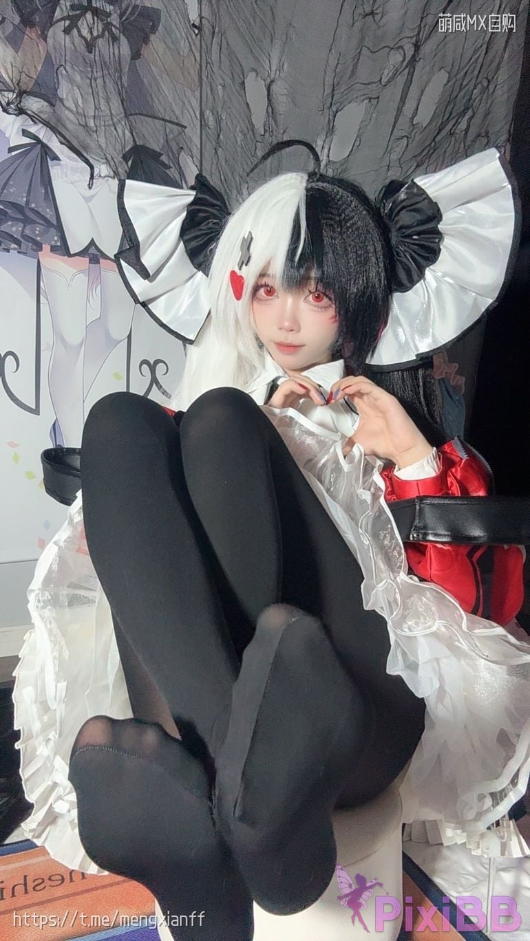 Cosplayer white oak Shirly Requiem PixiBB.COM 110.JPG