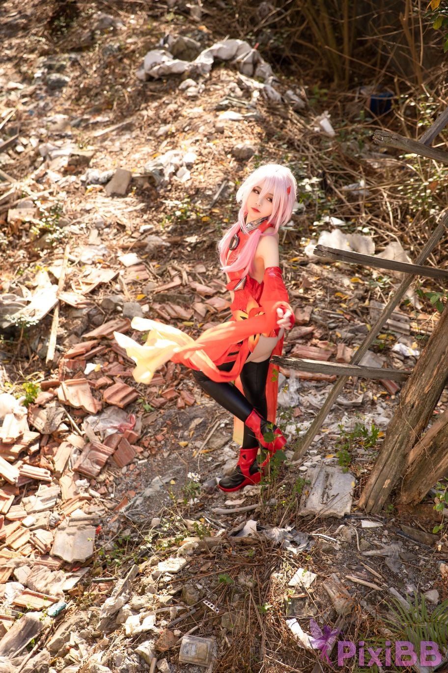 Cosplayer G44 wont get hurt pray PixiBB.COM 001