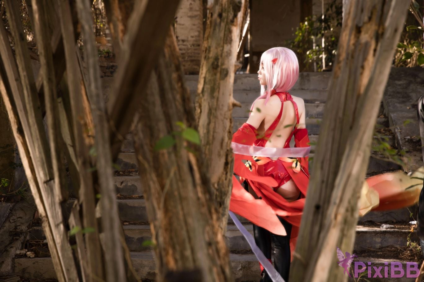 Cosplayer G44 wont get hurt pray PixiBB.COM 004