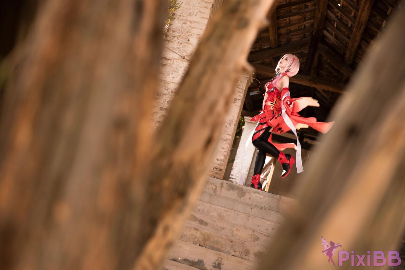 Cosplayer G44 wont get hurt pray PixiBB.COM 005