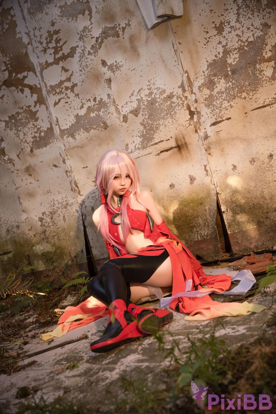 Cosplayer G44 wont get hurt pray PixiBB.COM 009