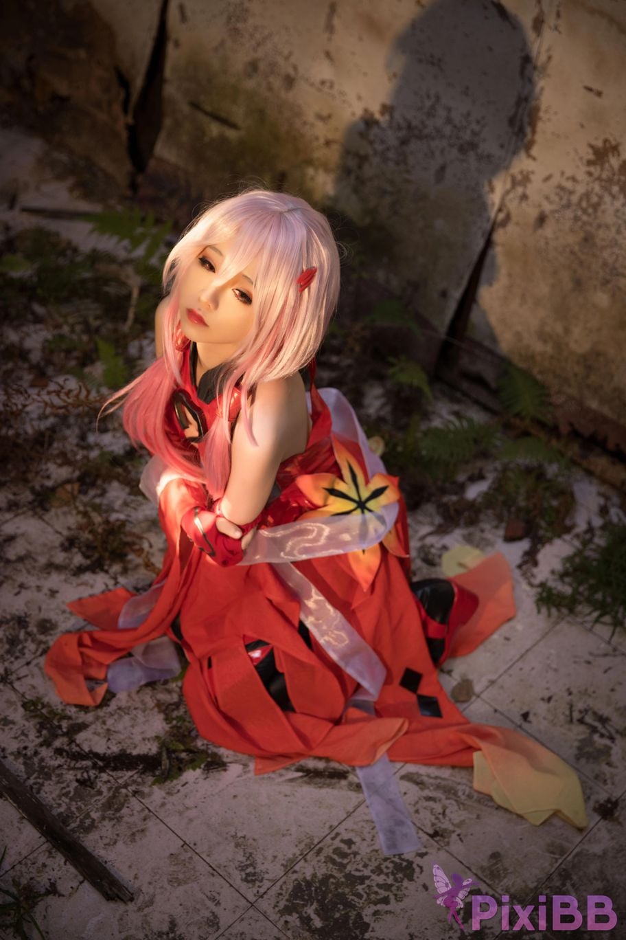 Cosplayer G44 wont get hurt pray PixiBB.COM 011