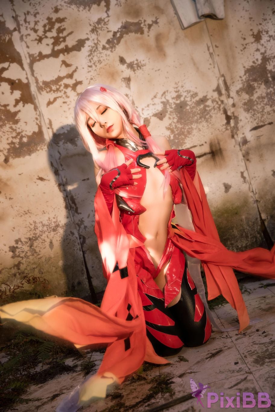 Cosplayer G44 wont get hurt pray PixiBB.COM 013