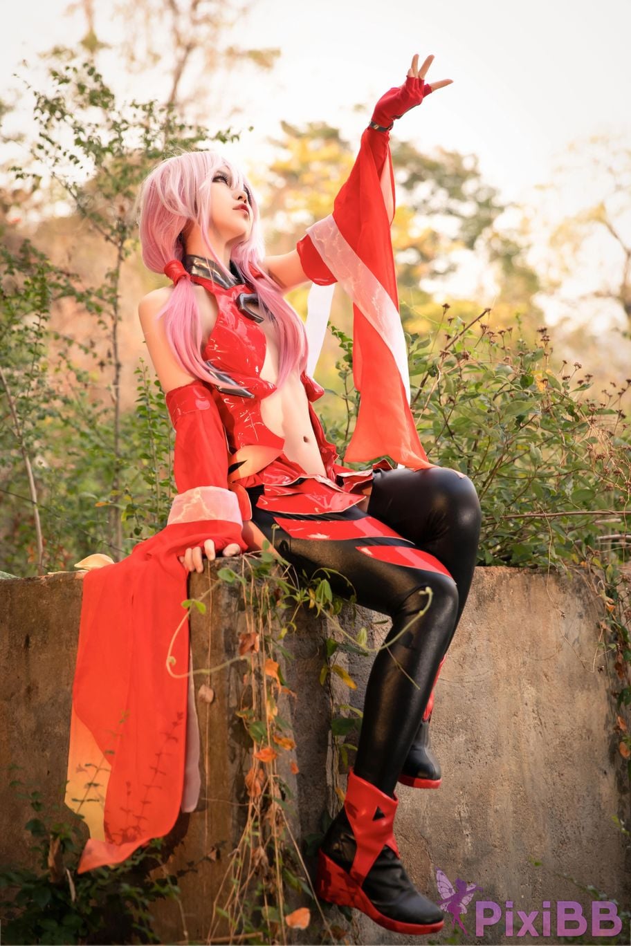 Cosplayer G44 wont get hurt pray PixiBB.COM 019