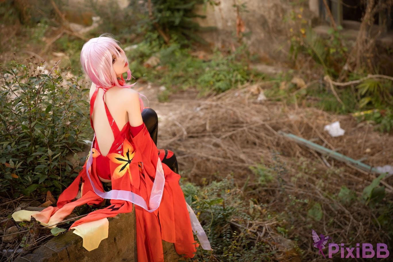 Cosplayer G44 wont get hurt pray PixiBB.COM 020