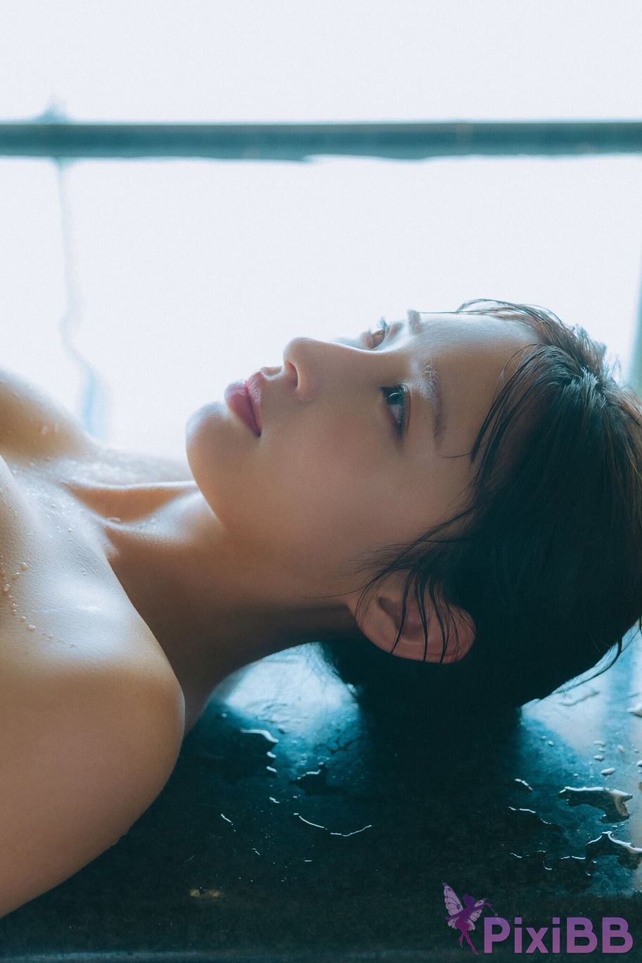 Japanese Idol Hinata Matsumoto FRIDAY digital photo book Bodies staring at each other Vol.1 PixiBB.COM 019