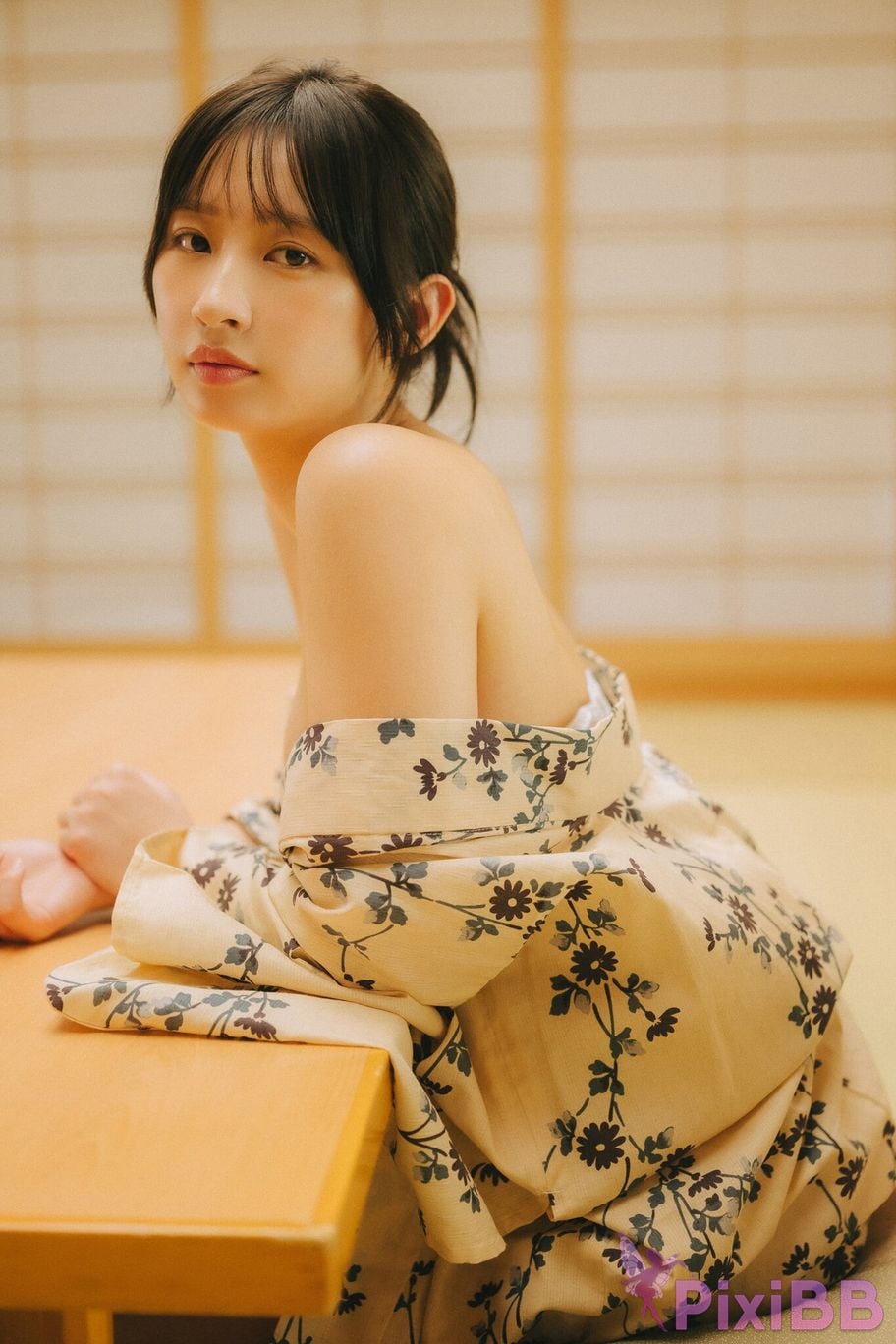 Japanese Idol Hinata Matsumoto FRIDAY digital photo book Bodies staring at each other Vol.1 PixiBB.COM 030