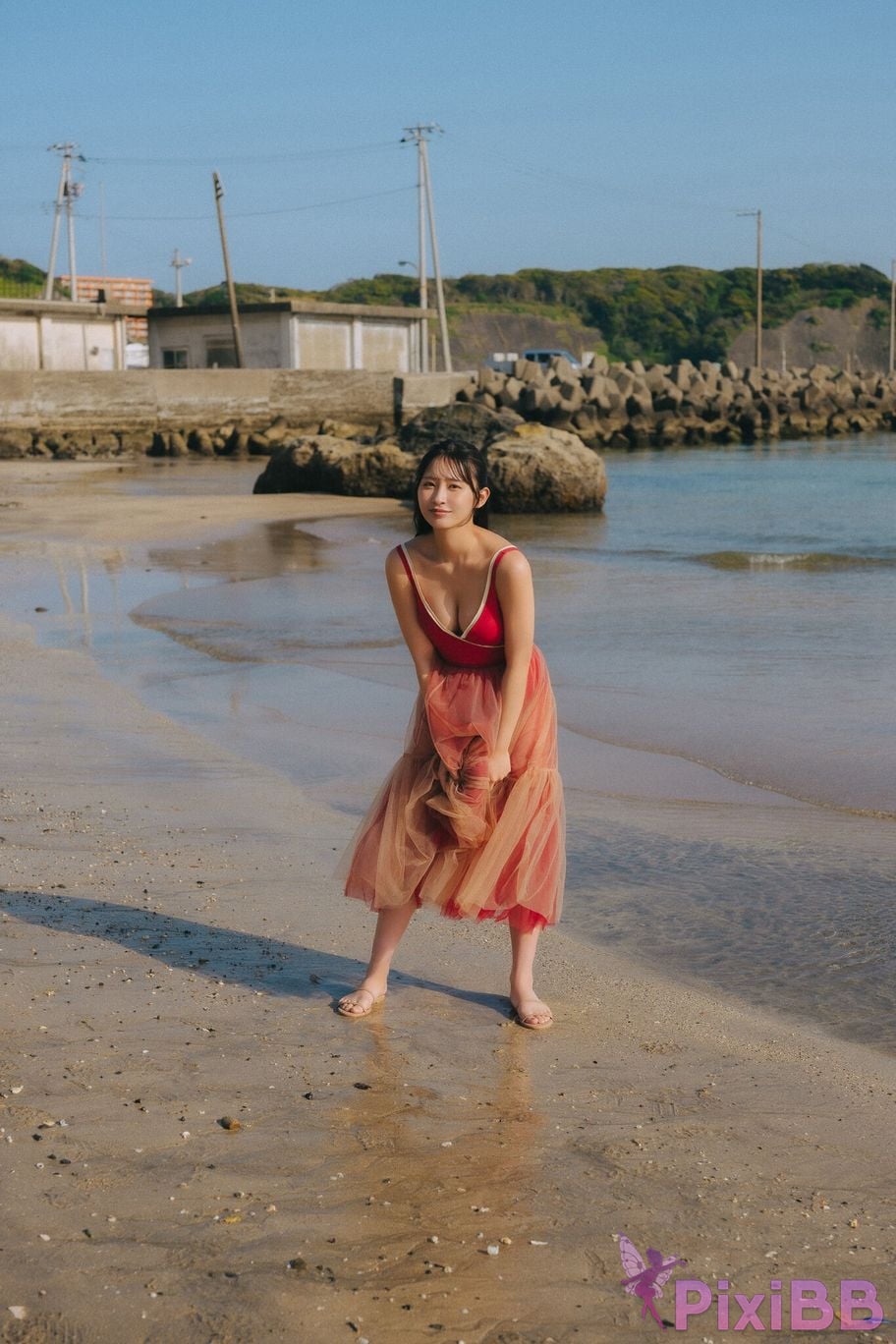 Japanese Idol Hinata Matsumoto FRIDAY digital photo book Bodies staring at each other Vol.1 PixiBB.COM 058