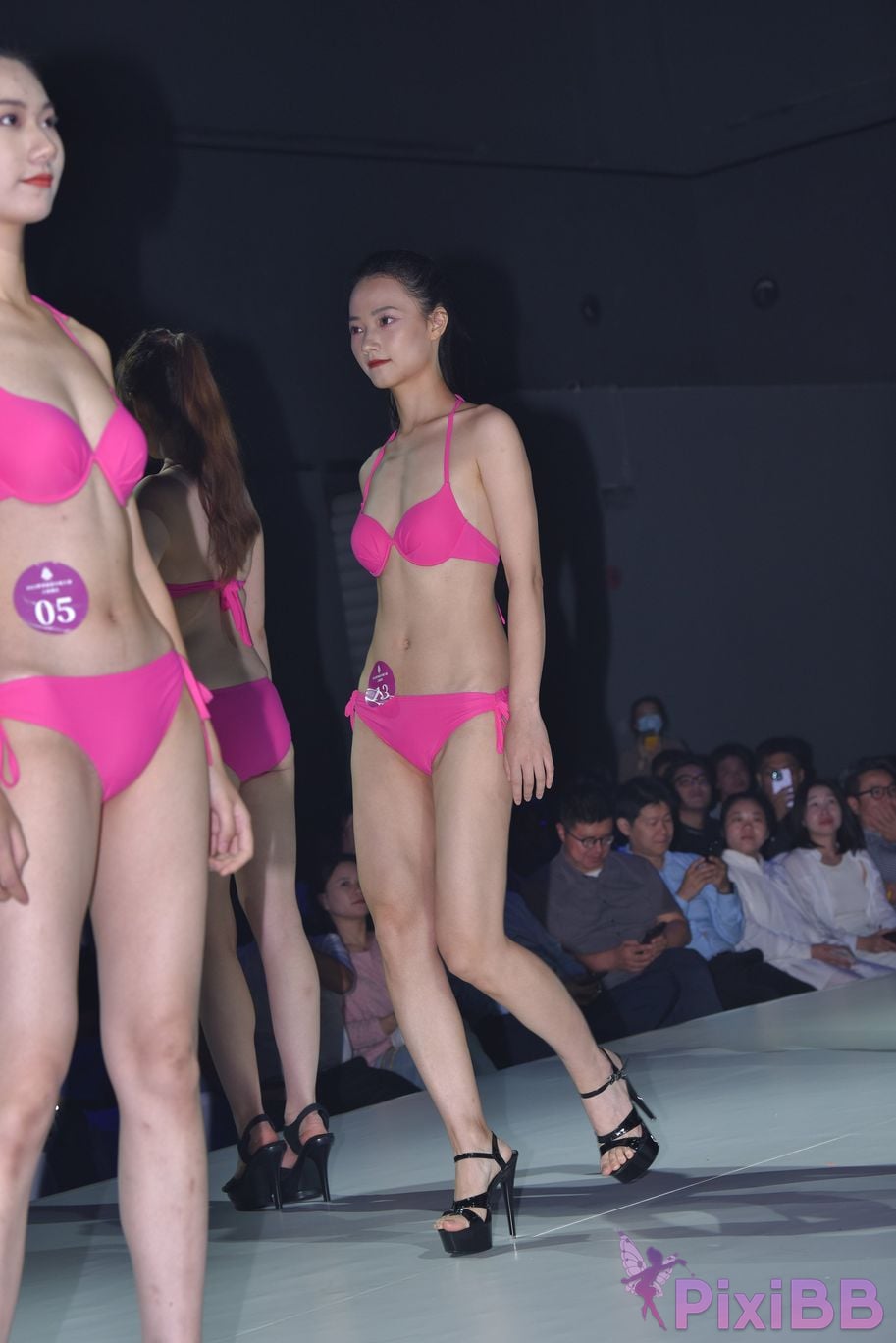 Featured Street Photography Works No.5704 swimsuit competition PixiBB.COM 022