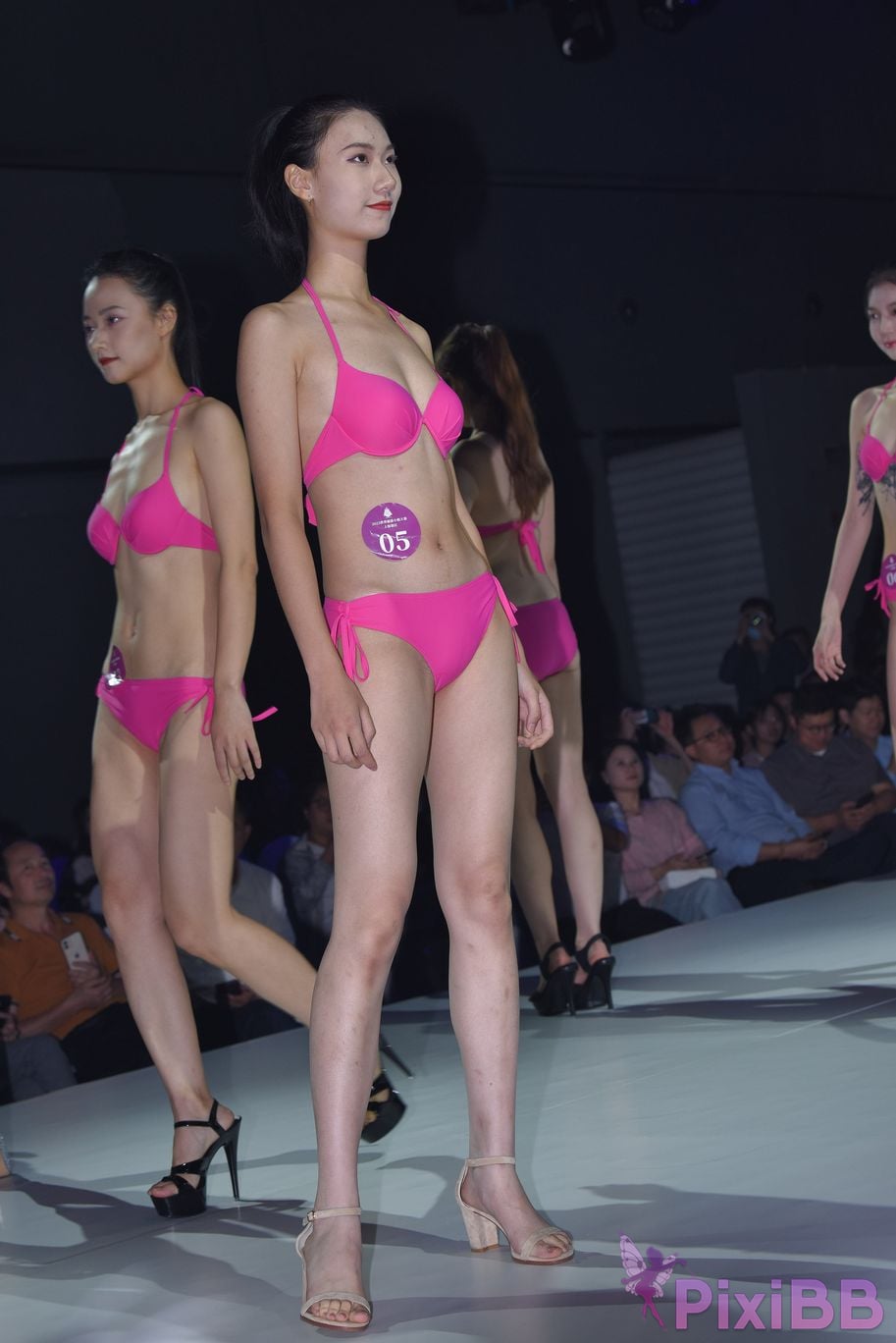 Featured Street Photography Works No.5704 swimsuit competition PixiBB.COM 023
