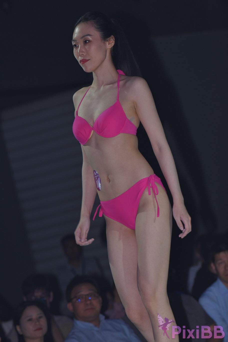 Featured Street Photography Works No.5704 swimsuit competition PixiBB.COM 054