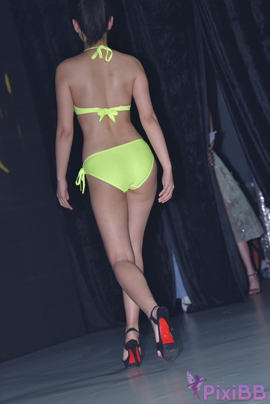 Featured Street Photography Works No.5704 swimsuit competition PixiBB.COM 071
